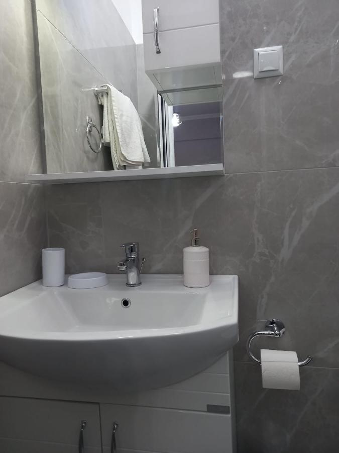 Kosta Apartments Sarandë Exterior foto
